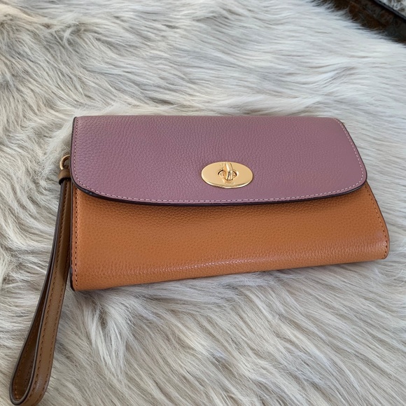 Coach Chain Crossbody, Clutch wallet. - Picture 8 of 8